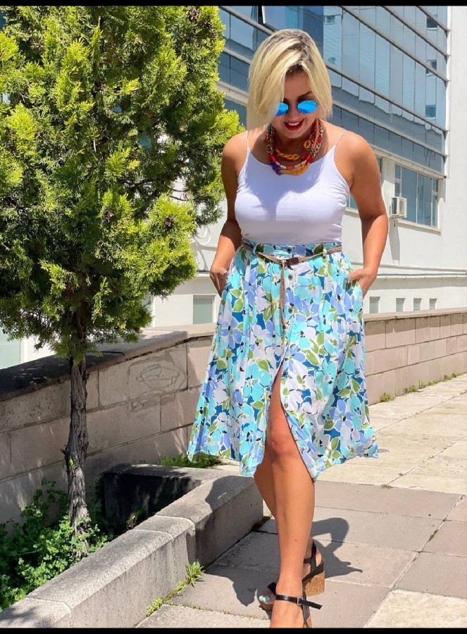 önü düğmeli etek